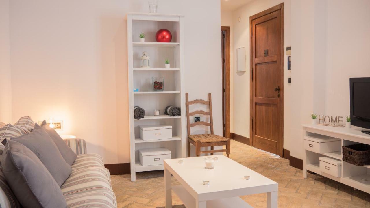 Apartamento El Teatro Ecija Ngoại thất bức ảnh